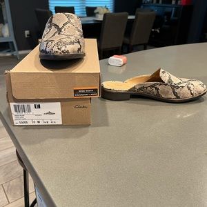 Clarks Trish Plant Clog